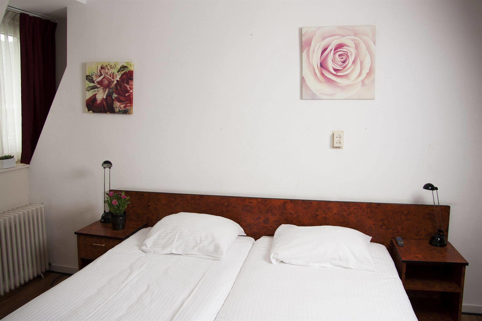Benno Hotel 2*